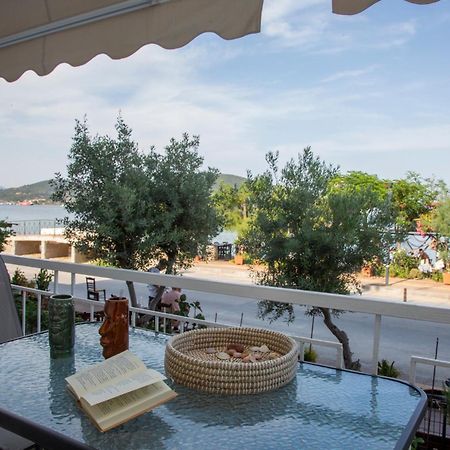 Seamoon Apartment Nea Peramos  Ngoại thất bức ảnh